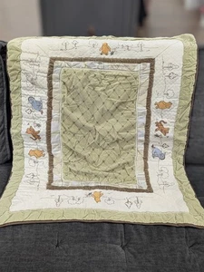 Vintage Disney Classic Pooh Velvet Embroidered Crib Comforter Blanket Baby - Picture 1 of 5