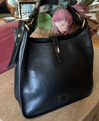 Dooney & Bourke 大号佛罗伦萨邮差包,黑色 — 第 1/4 张图片