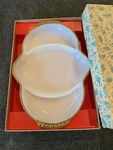 Vintage FIRE KING milk glass divided relish tray ~ gold trim (MADE IN USA) NICE! - Picture 1 of 6
