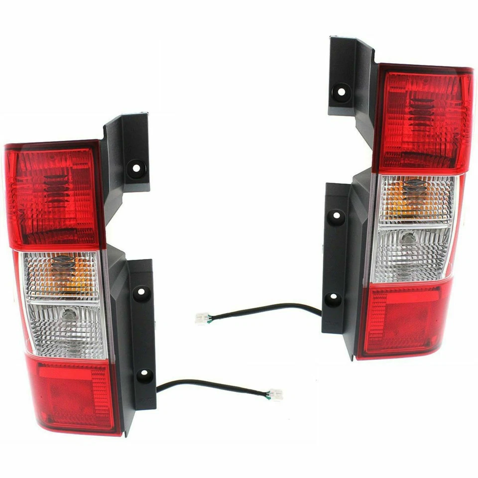 Nuevo juego de 2 conjuntos de luces traseras laterales izquierda y derecha para Nissan NV1500 NV2500 NV3500 Foto 1 de 1