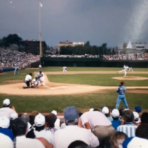 Vintage Wrigley Field Baseball Spiel Foto Jungtiere gegen Phillies 1970er Ära LQQK - Bild 1 von 8