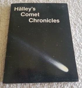 Halleys Comet Chronicles - Cal Central Press, 1985 - Small Pocket Book, 30 Pages - Picture 1 of 6