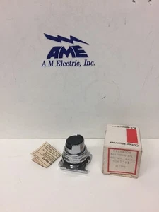 Cutler Hammer 10250T501 Black Pushbutton Operator Only NIB (G-2) - Picture 1 of 4