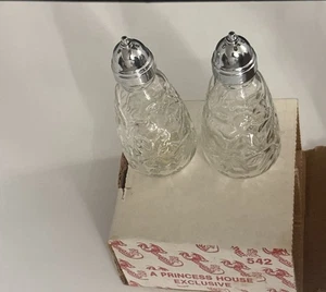 Princess House Fantasia Salz- und Pfefferstreuer mit Fuß (NEU) Neu mit Etikett - Bild 1 von 12