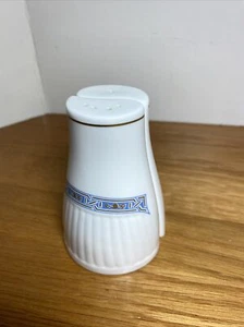 Wedgwood Hotelware NESTED Blue Gold WHITE China SALT & PEPPER SHAKERS Set - Picture 1 of 13