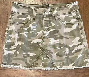 Justice Girls Camo Green and Khaki Distressed Skirt with Built in Shorts Size 8 - Picture 1 of 7