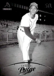 2023 Panini Chronicles #2 Satchel Paige Luminance - Picture 1 of 2