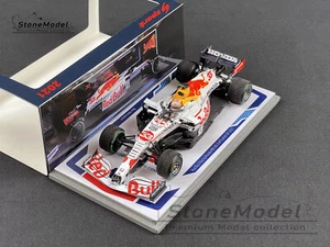 Red Bull F1 RB16B 33 Max Verstappen Turkish 2021 World Champion 1:43 Spark +Base - Picture 1 of 12