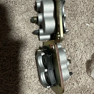 Front brake calipers for polaris ranger 500/570/700 EV - Picture 1 of 3