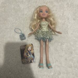 Bratz doll Cloe Hollywood Style 2005 with outfit gc MGA