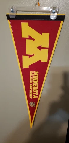 MINNESOTA GOLDEN GOPHERS BIG 10 NCAA FELT PENNANT 4/27/22 Cover