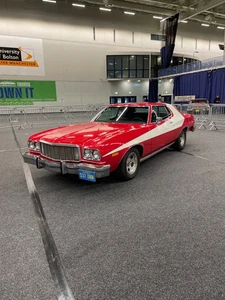 Ford Gran Torino - Picture 1 of 10