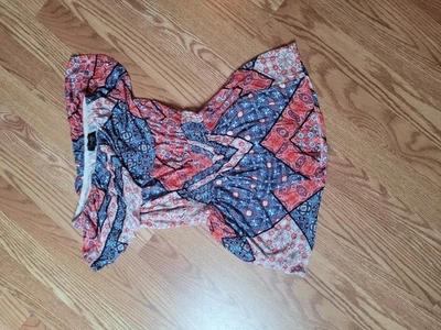 Jessica Simpson 露肩连身裤,尺寸 X 小号,颜色红色、白色和蓝色 — 第 1/4 张图片