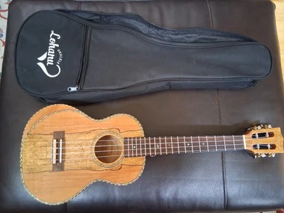 (2) Ukeleles de concierto eléctricos de arce dividido brillante Lohanu LU-MAGE-C con bolsas de concierto Foto 1 de 4