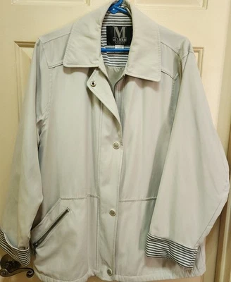 Abrigo de lluvia Mulberry Street para mujer GRANDE ribete forrado caqui cremallera bolsillos laterales a presión Foto 1 de 4