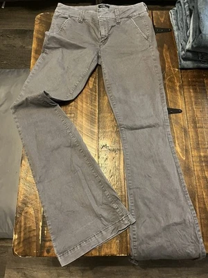 Pantalones grises acampanados extra largos American Eagle para mujer talla 6 Foto 1 de 3