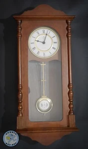 JUNGHANS TRADITIONELLE ANTIKE STIL QUARZ WANDUHR DEUTSCHE HERSTELLUNG BRAUCHT AUFMERKSAMKEIT - Bild 1 von 10