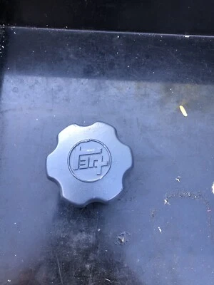 Tapa de aceite para camioneta Toyota TEq 4 cilindros tapa de válvula 20R 22R SR5 4Runner. Foto 1 de 4