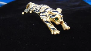 Vintage 1950's Pouncing Tiger Enamel and Rhinestone Brooch / Pin - Picture 1 of 12