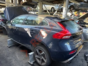 VOLVO V40 R-design N/s Left Front Seat - Picture 1 of 8