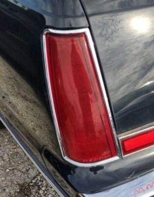 Driver Tail Light Ends Chrome Trim Fits 90-92 LINCOLN MARK SERIES 3024187 - Image 1 of 4