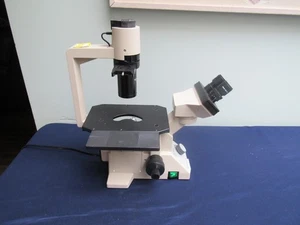 Microscopio de contraste de fase invertida Olympus CK2 funcionando con garantía, 4 objetivos - Imagen 1 de 11