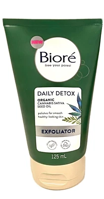 Biore Daily Detox Organic Exfoliator 125ml - Image 1 of 4