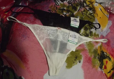 2 NEW B.TEMPT'D BY WACOAL 976361 275/004 LACE & MESH G-STRING PANTIES L - Image 1 of 2