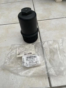 Genuine VW Audi VAG 2.0 TSI EA888.3 Oil Filter Screw On Housing - 06L115401L - Picture 1 of 3