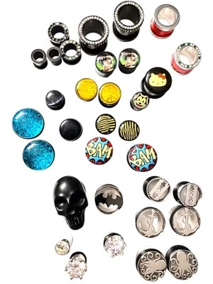 Lote de 13 pares de medidores/tapones para los oídos + 7 individuales tema candente circonita cúbica náutica Foto 1 de 4