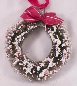 Bottle Brush Wreath Christmas Decoration Snow Glitter Red Ribbon 3.75in VTG #26 - Picture 1 of 4