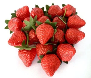 18PCS Plastic Artificial Red Strawberries Fake Lifelike Simulation Realistic ... - Picture 1 of 8