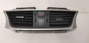 13 bisel delantero central ventilación Nissan Sentra - Imagen 1 de 6