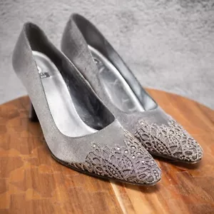 Stuart Weitzman Pewter Jeweled Evening Heel 9.5 B - Picture 1 of 11