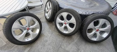 Jaguar e-Pace Winterräder Style 5054 8Jx20 mit Pirelli Scorpion M+S 245/45 R20 - Bild 1 von 4