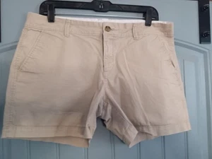 Pantalones Cortos Caqui Old Navy Everyday Tiro Medio Beige Chino Para Mujer Talla 12 Frente Plano - Imagen 1 de 2
