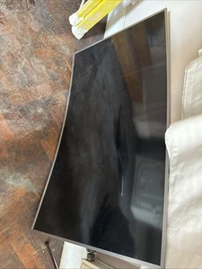 Samsung UE49MU6670 49" Curved Ultra HD HDR 4K Smart LED TV - BROKEN BACK SCREEN - Picture 1 of 6