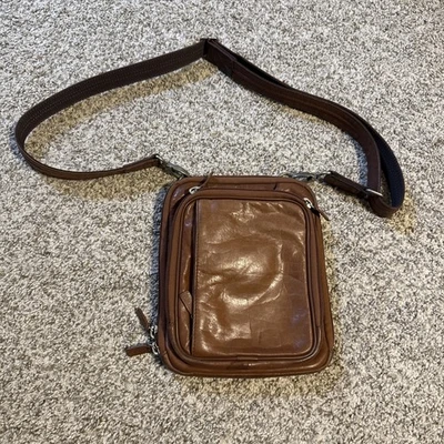 Gun Tote’n Mamas WireCrossbody Purse Conceal Carry Brown Leather RFID Protection - Image 1 of 4