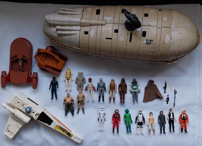 Vintage Star Wars Figure X 18 , Ships , Cape ,Weapon..Bundle Job Lot. - Image 1 of 4