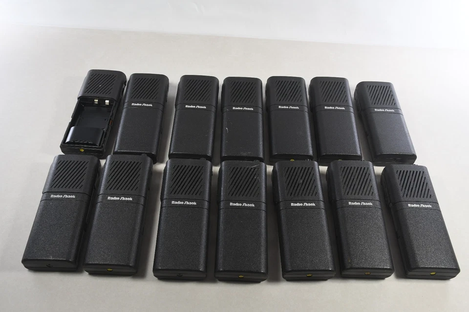 Lote de 14 Radio Shack Cat Nº: 19-1216-B Radio BTX-126.Sin Batería incluida Foto 1 de 4