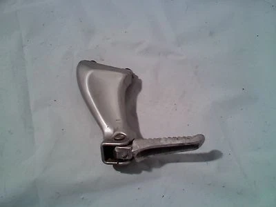 2001 SUZUKI TL 1000 R LEFT REAR PASSENGER FOOT PEG BRACKET TL1000R 2000 Foto 1 de 3