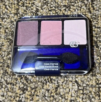 CoverGirl 眼影增强眼影三重奏玫瑰曼 ~ 已停产 — 第 1/3 张图片