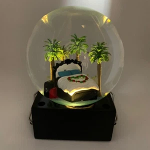 Schneekugel - Urlaub - Strand - Palmen - Reise - Romantik - Valentinstag - Bild 1 von 13