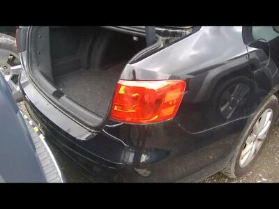 Conjunto de luz trasera derecha usado se adapta a: Volkswagen Jetta Sdn 2014 exc. barrio ciudad Foto 1 de 4