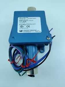 United Electric Pressure Switch 15 to 500PSI Set Point Range H100-704 - Picture 1 of 4