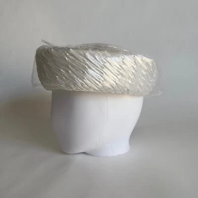 UNITED HATTERS GORRA Y SOMBRERERÍA Vintage Pastillero Paja Sombrero Iglesia  Foto 1 de 4