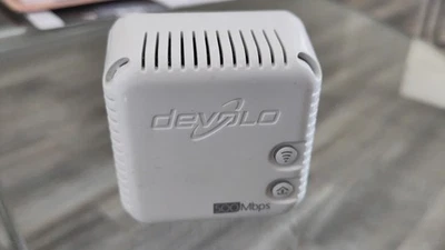 devolo dLAN 500 WiFi Adapter Wlan Repeater Powerline Steckdose weiß 500 Mbps - Bild 1 von 3