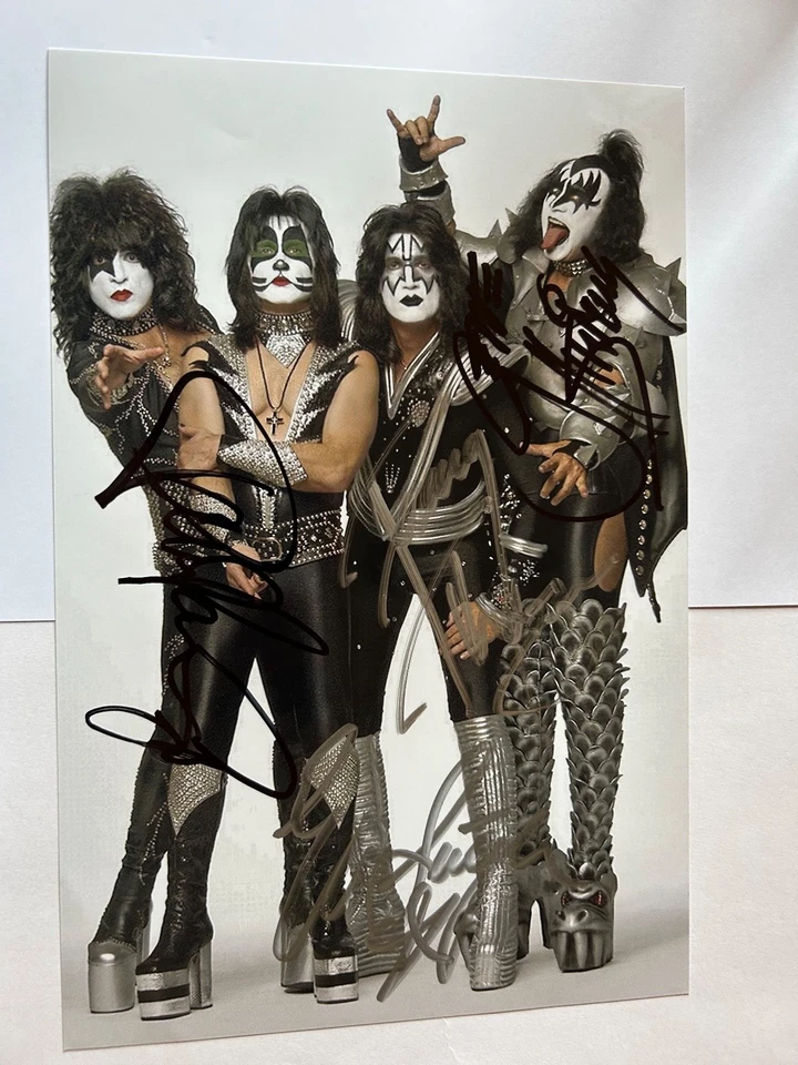 Kiss Autogramm Orginal 20 x 30  Autogramm - Bild 1 von 1