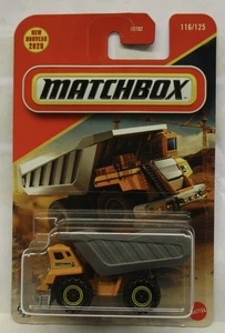2025 MATCHBOX * L CASE * MBX TURF HAULER 2 GELB 116/125  - Bild 1 von 2