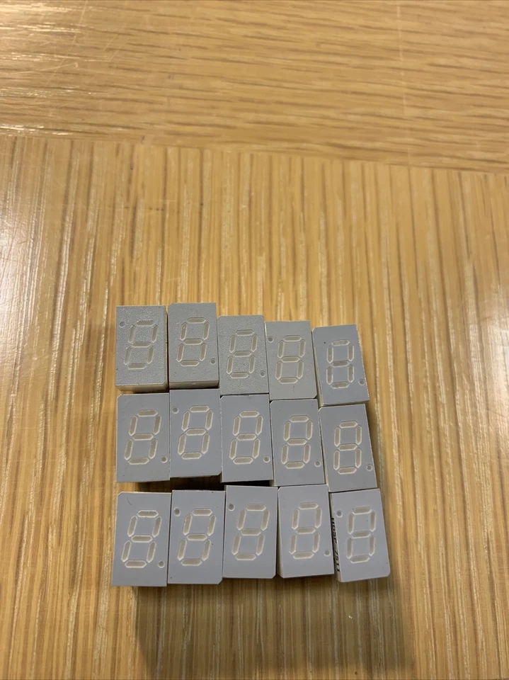 HP HDSP-7401 7-Segment LED BULK OF 15 - Image 1 of 1